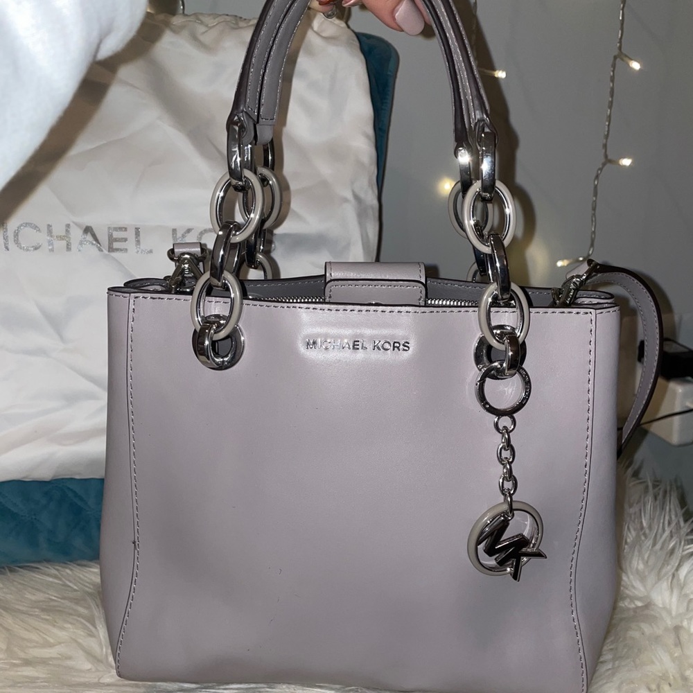 Gray Michael Kors satchel bag - Picture 2 of 7
